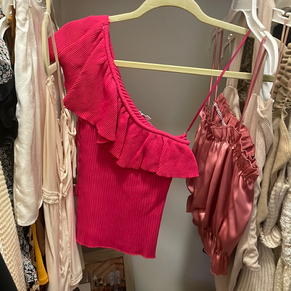 About us one shoulder hot pink tank top. Size XS.